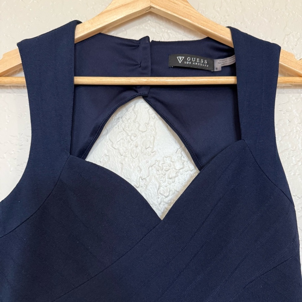 GUESS Navy Blue Bodycon Dress Size 6 Modern Cocktail Minimalist Chic 90s Revival - Picture 9 of 11